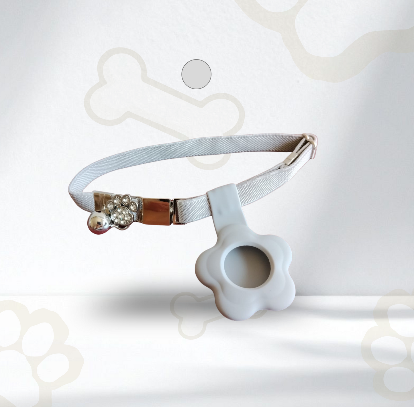 Collar elástico ajustable con placa y funda para tag