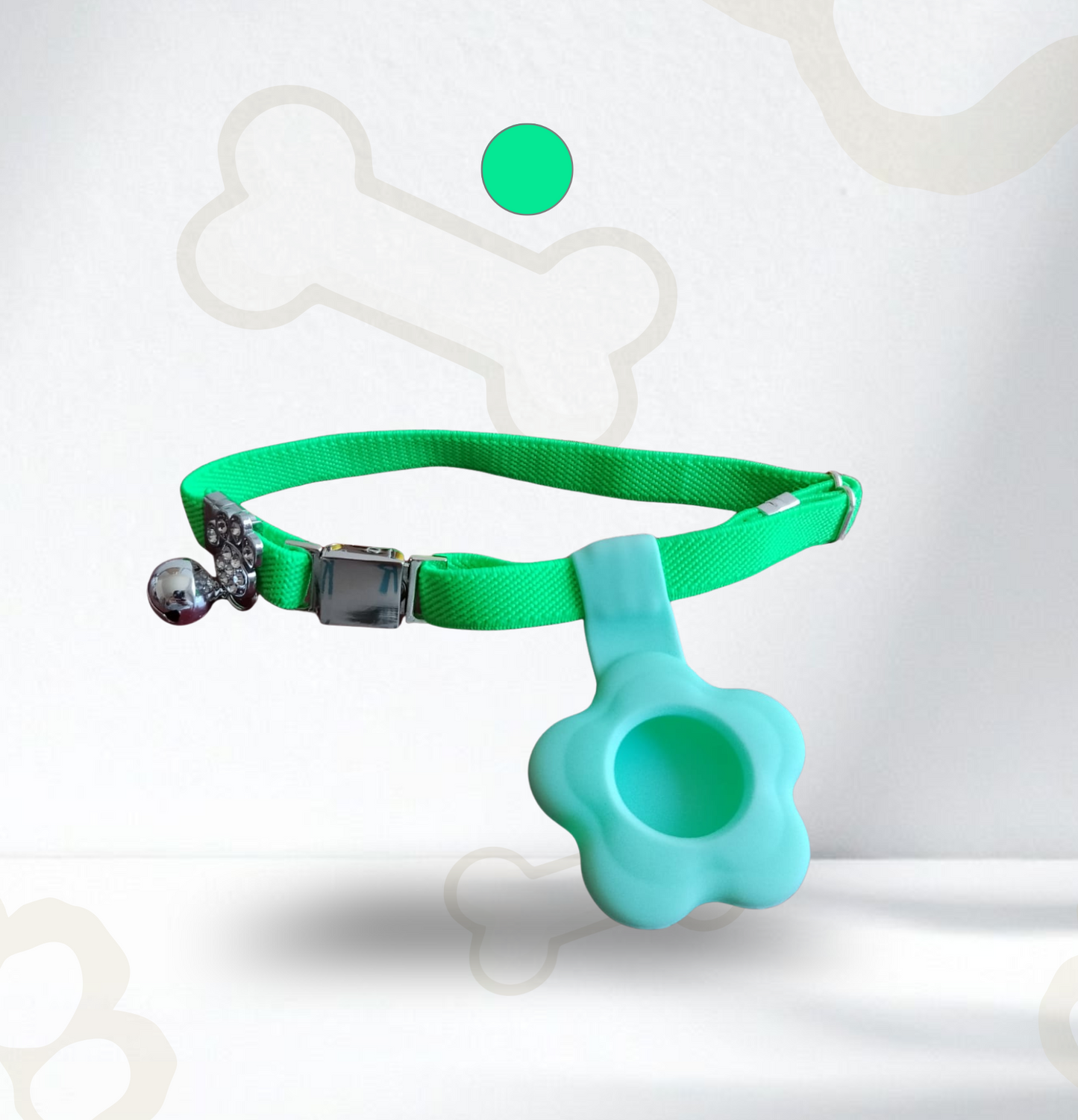 Collar elástico ajustable con placa y funda para tag